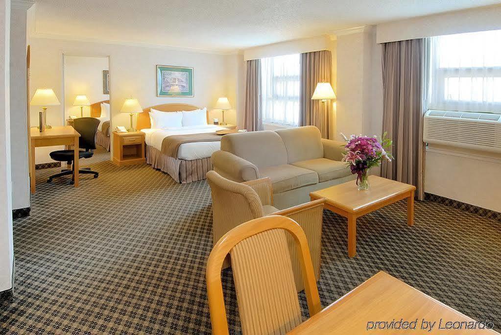 Western Carlton Plaza Hotel Victoria