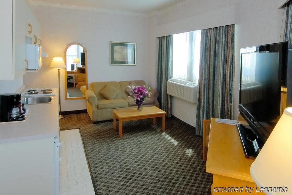 Western Carlton Plaza Hotel Victoria